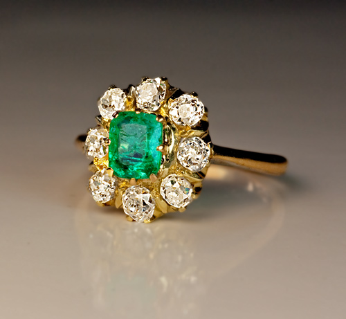 Emerald and Diamonds French Antique Ring – Galerie Lydia RUPP