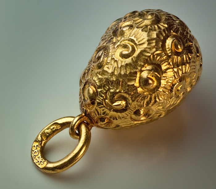 Antique Emerald Rose Diamond Gold Egg Pendant - Antique Jewelry ...