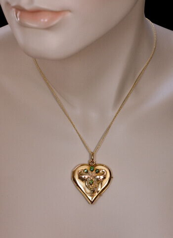 Art Nouveau Antique Russian Heart Shaped Sliding Locket For Sale