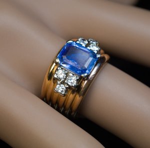 untreated blue sapphire ring
