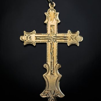 antique 19th century engraved gold cross pendant