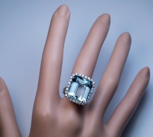 estate aquamarine diamond vintage ring