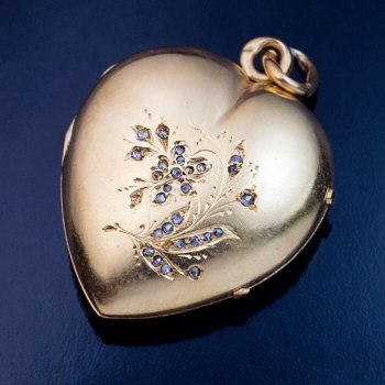 antique gold heart pendant locket