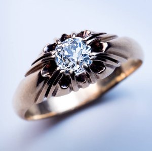 0.70 ct old cushion cut diamond ring