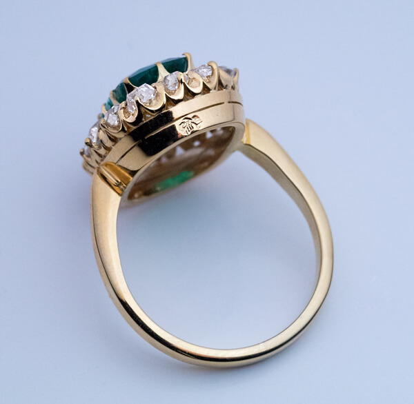 Antique 2.62 Ct Emerald Diamond Cluster Ring - Antique Jewelry ...