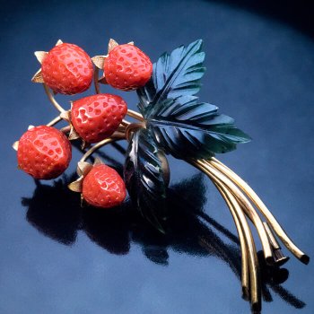 vintage carved coral jewelry - wild strawberry brooch