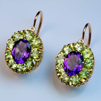Vintage Russian chrysolite amethyst gold cluster earrings