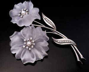 rock crystal diamond pearl brooch pin