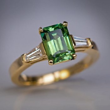 Russian 1.91 ct demantoid ring