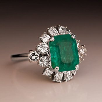 vintage emerald and diamond ring