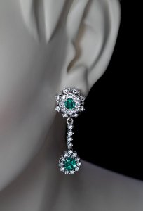 vintage emerald and diamond earrings