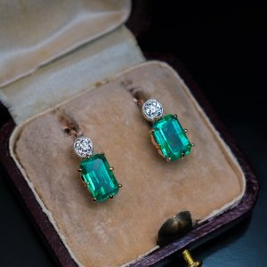 antique emerald and diamond earrings