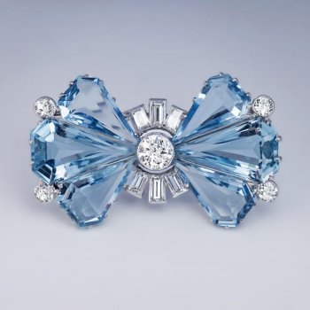 Vintage Art Deco aquamarine diamond platinum bow brooch pin