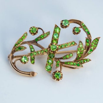 antique demantoid garnet gold brooch