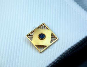 Art Deco vintage sapphire gold cufflinks