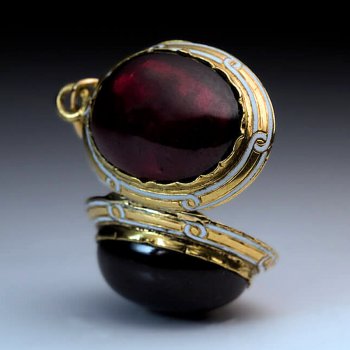 antique garnet pendant