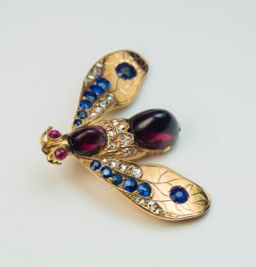 antique Victorian jeweled gold insect brooch