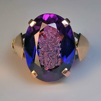 Art Deco vintage signet ring - synthetic color change sapphire