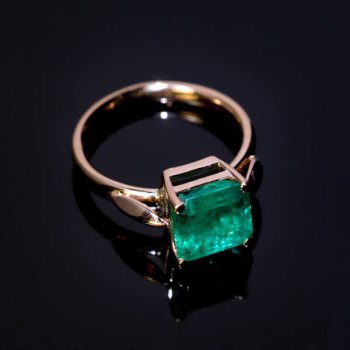 vintage emerald ring