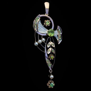 antique Art Nouveau jewelry - pendants