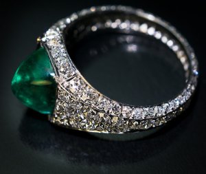 cabochon cut emerald diamond vintage engagement ring