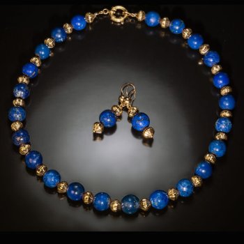 vintage lapis and gold necklace and earrings