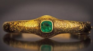 emerald and diamond antique bracelet