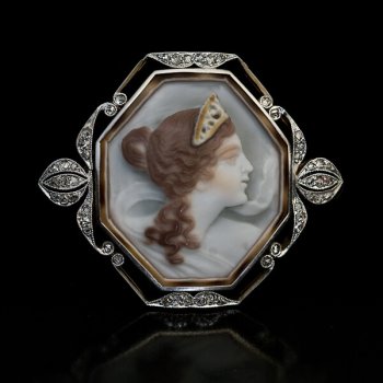 Art Nouveau shell cameo brooch