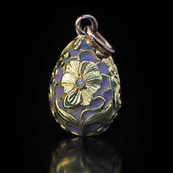 Art Nouveau flower gold and enamel egg pendant