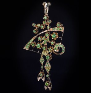 antique Art Nouveau demantoid pendant