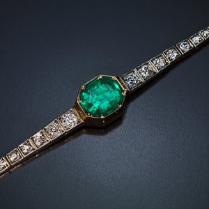 antique Colombian emerald and diamond bracelet