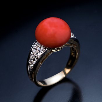 Art Deco vintage coral and diamond ring