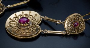 Medieval Byzantine style gold earrings