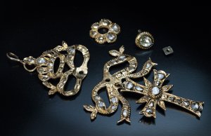 antique 1700s diamond cross and crown