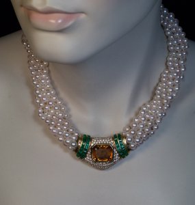 vintage necklace with pearls