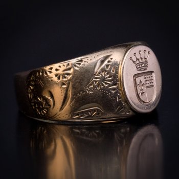 antique signet ring