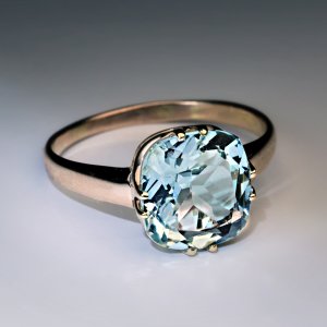 vintage aquamarine ring