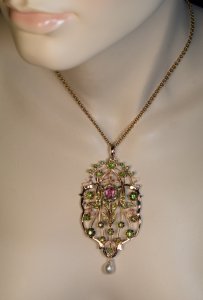 Art Nouveau necklace