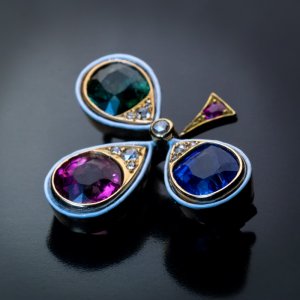 antique jewelry