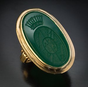 antique chrysoprase signet ring