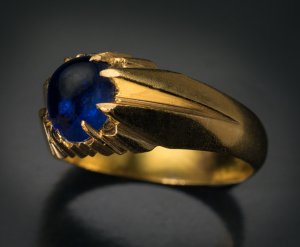 cabochon sapphire ring