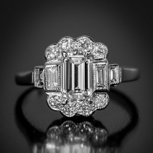 Art Deco vintage diamond engagement ring