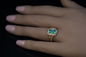 antique emerald ring