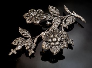 Antique En tremblant diamond brooch