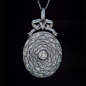 Belle Epoque jewelry - an antique Edwardian diamond and platinum locket necklace