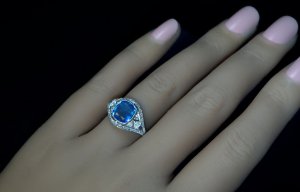 Vintage sapphire engagement rings