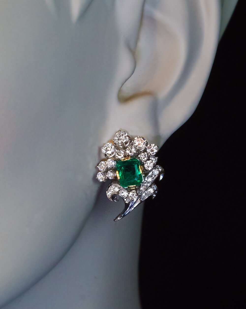 Vintage Emerald Diamond White Gold Earrings Ref: 820648 - Antique ...
