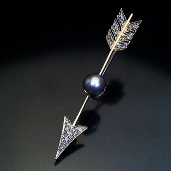 Antique arrow brooch