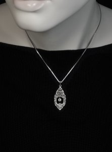 Art Deco vintage necklace