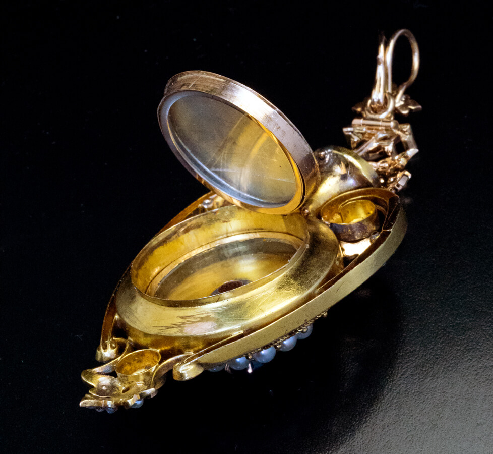 Antique Amphora Shaped Jeweled Gold Locket Pendant Ref: 442865 ...